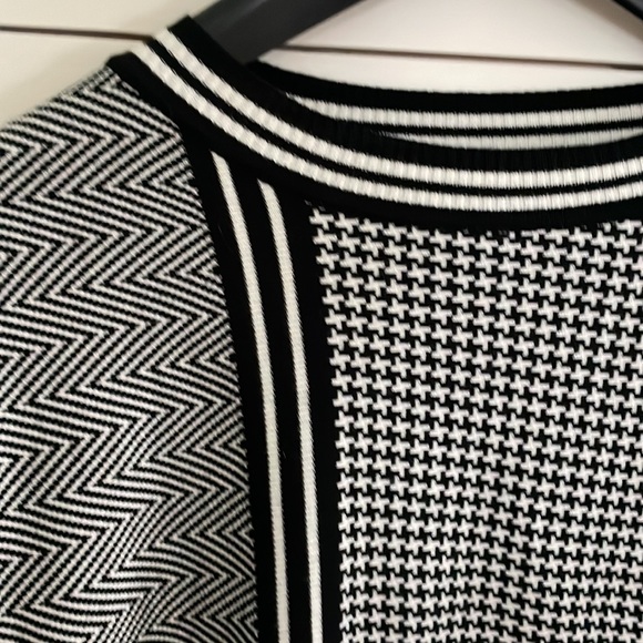 Lui-Jo Sweater - Picture 2 of 5